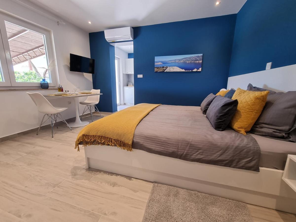 קמפור Apartments Suha Punta - Villa Babalonija מראה חיצוני תמונה