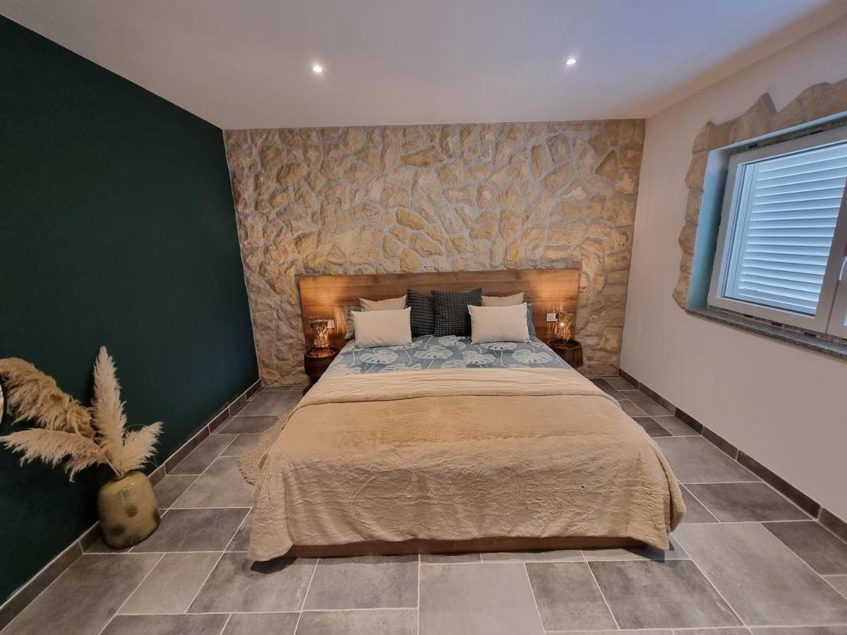 קמפור Apartments Suha Punta - Villa Babalonija מראה חיצוני תמונה