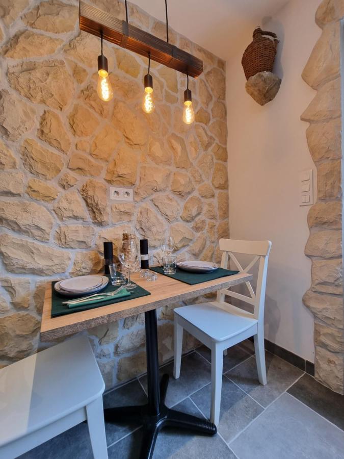 קמפור Apartments Suha Punta - Villa Babalonija מראה חיצוני תמונה