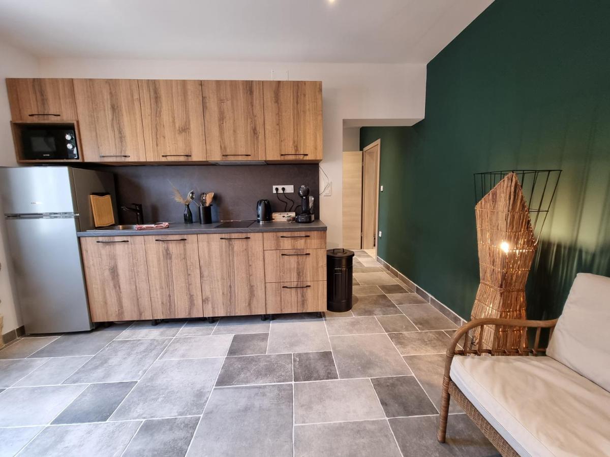 קמפור Apartments Suha Punta - Villa Babalonija מראה חיצוני תמונה