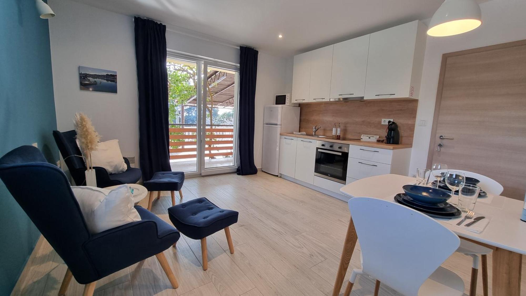 קמפור Apartments Suha Punta - Villa Babalonija מראה חיצוני תמונה